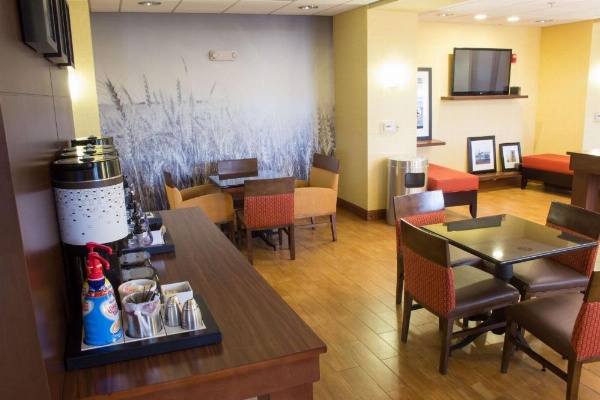 Hampton Inn By Hilton Junction City image 12